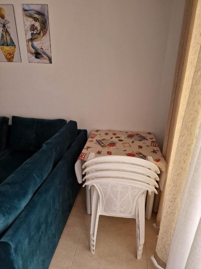 Palm Folla Monastir