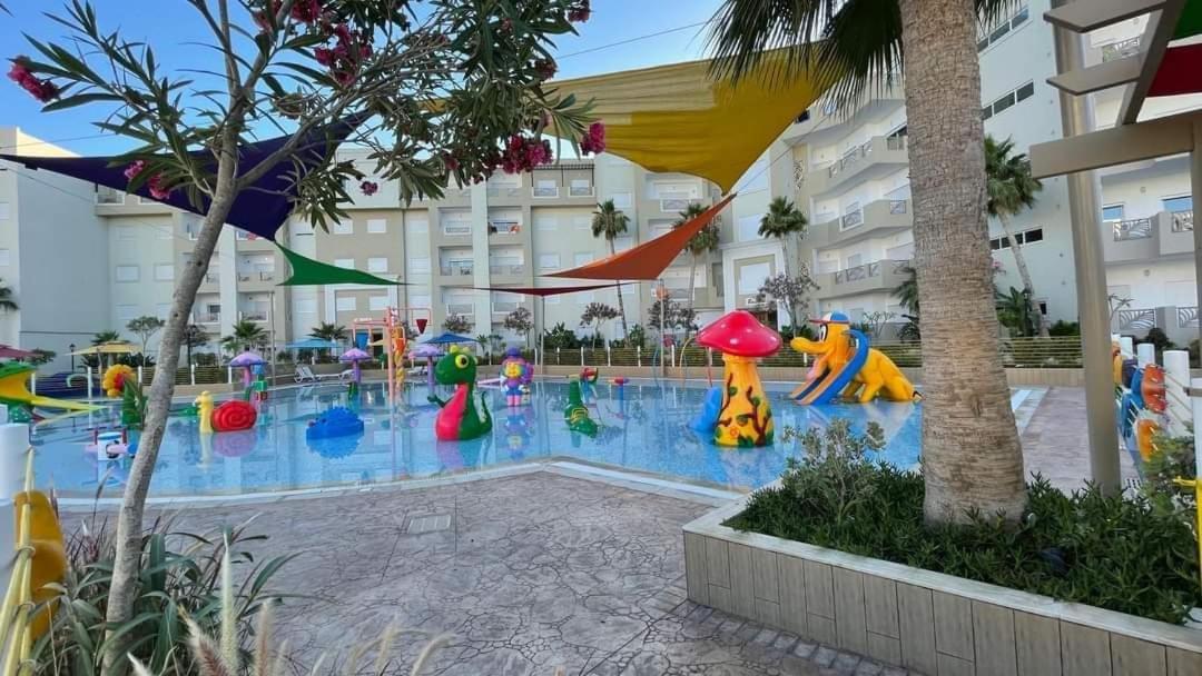 Palm Folla * Monastir
